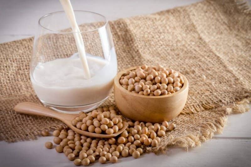 benefícios do leite de soja