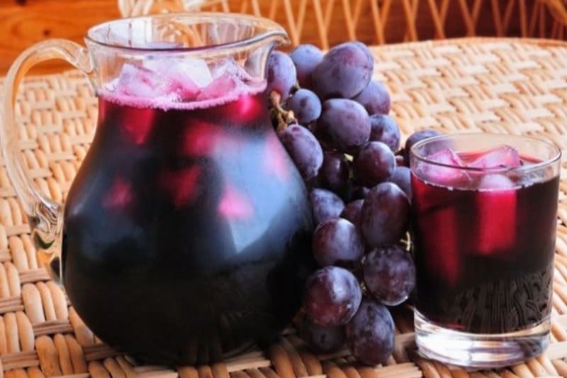 Os incríveis benefícios do suco de uva